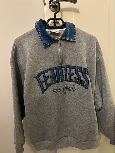 sweatshirt