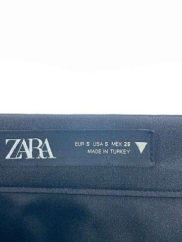 s Beden siyah Renk Zara Mini Etek %70 İndirimli.