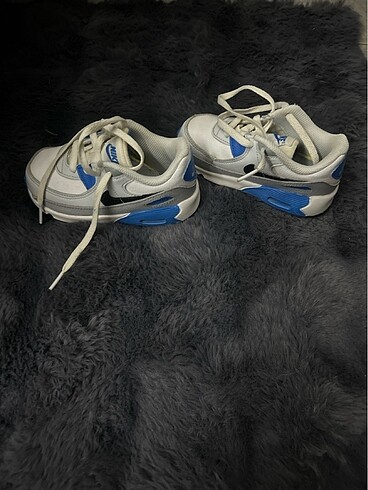25 Beden çeşitli Renk Nike spor ayakkabı
