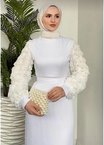 Kolları güllü astarlı saten abiye