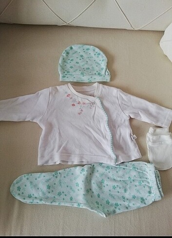 6 Ay Beden Bebek kıyafetleri 