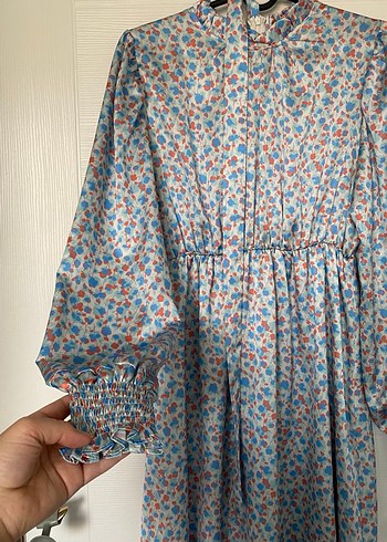 Mavi Desenli saten Elbise - Görsel 4