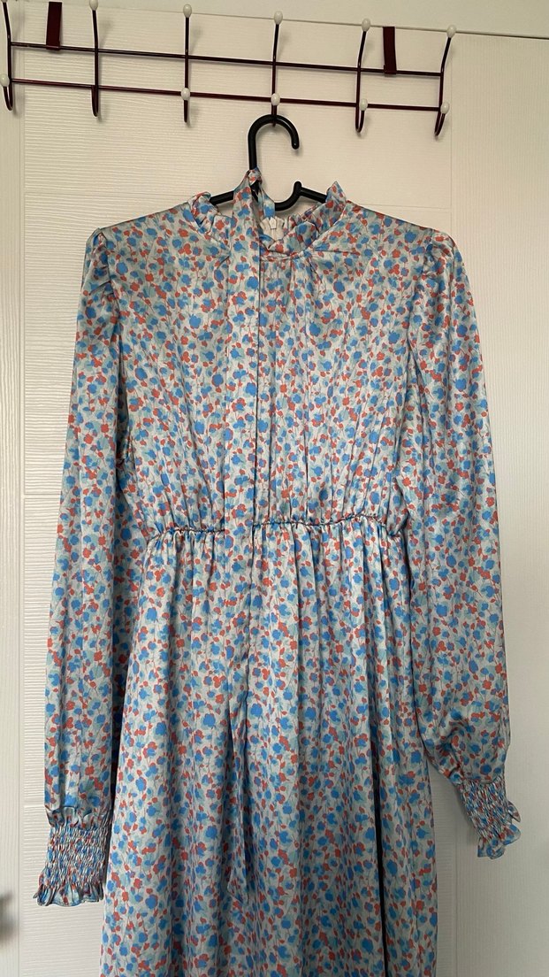 Mavi Desenli saten Elbise - Görsel 2