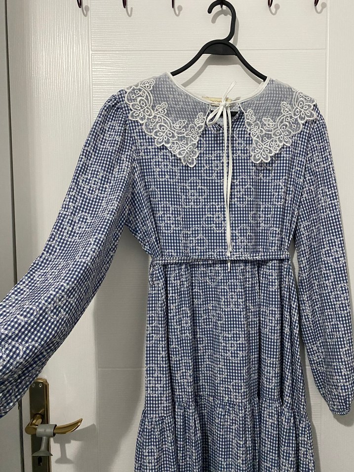 Bebe yakali mavi Elbise - Görsel 3