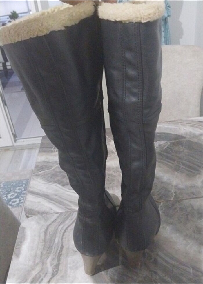 İçi yünlü topuklu çizme - Görsel 3