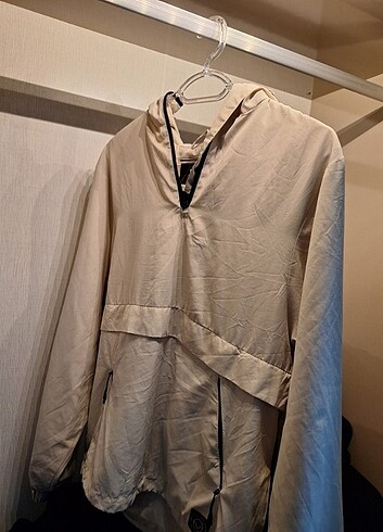 Pull and bear kanguru yağmurluk