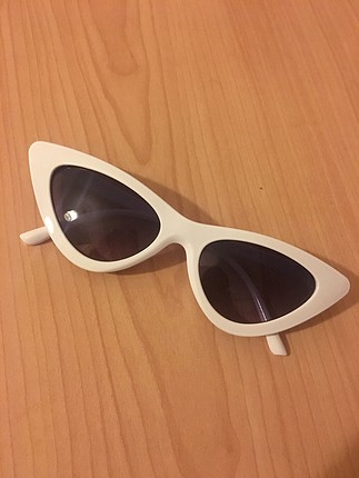 diğer Beden Cat eye. 