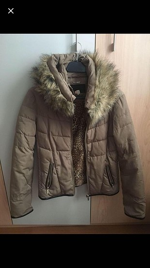 Astarlı şişme mont