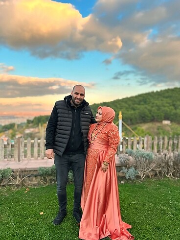 Tertemiz abiye sadece 1 kez giyildi