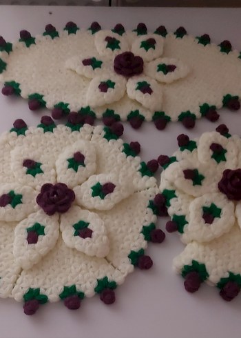 El Örgüsü Çiçek Desenli Krem Motifli lif takımı - Görsel 3