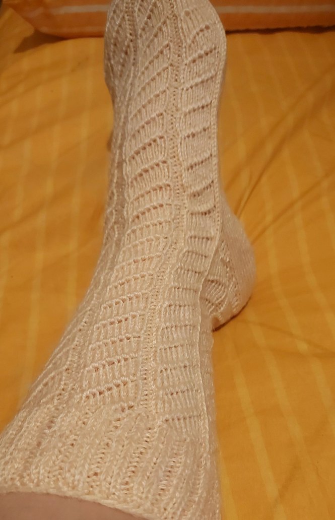 Bej Örgü Kız çizme corap - Görsel 2