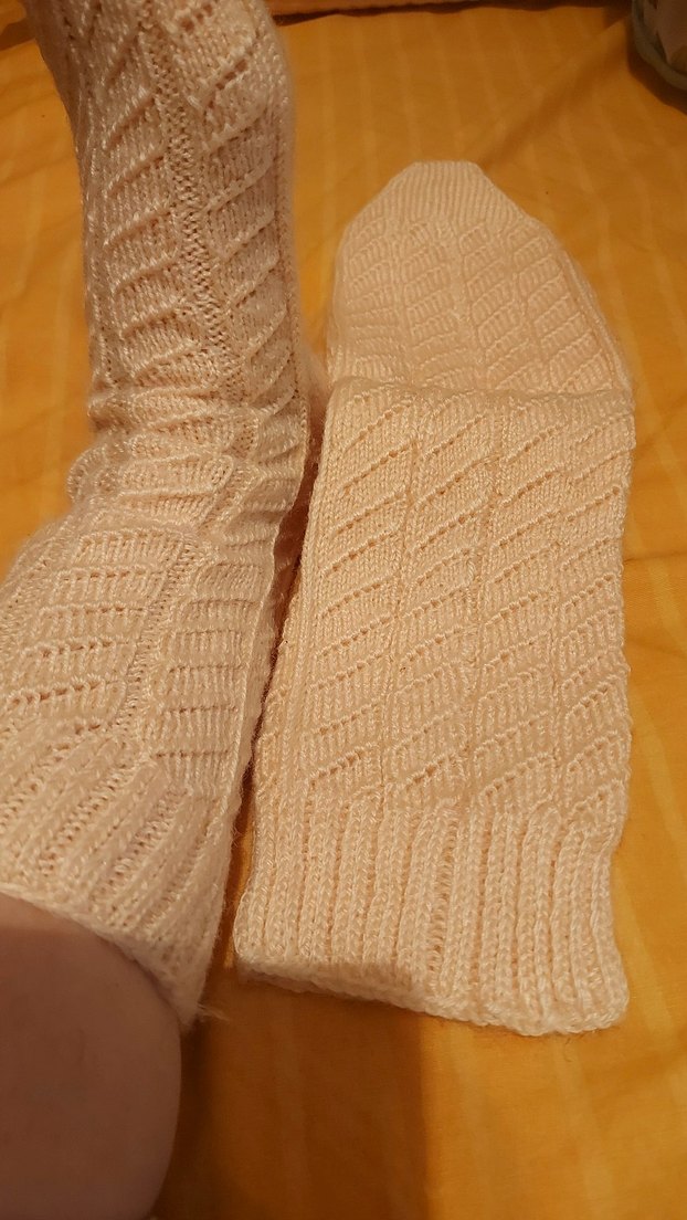 Bej Örgü Kız çizme corap - Görsel 3
