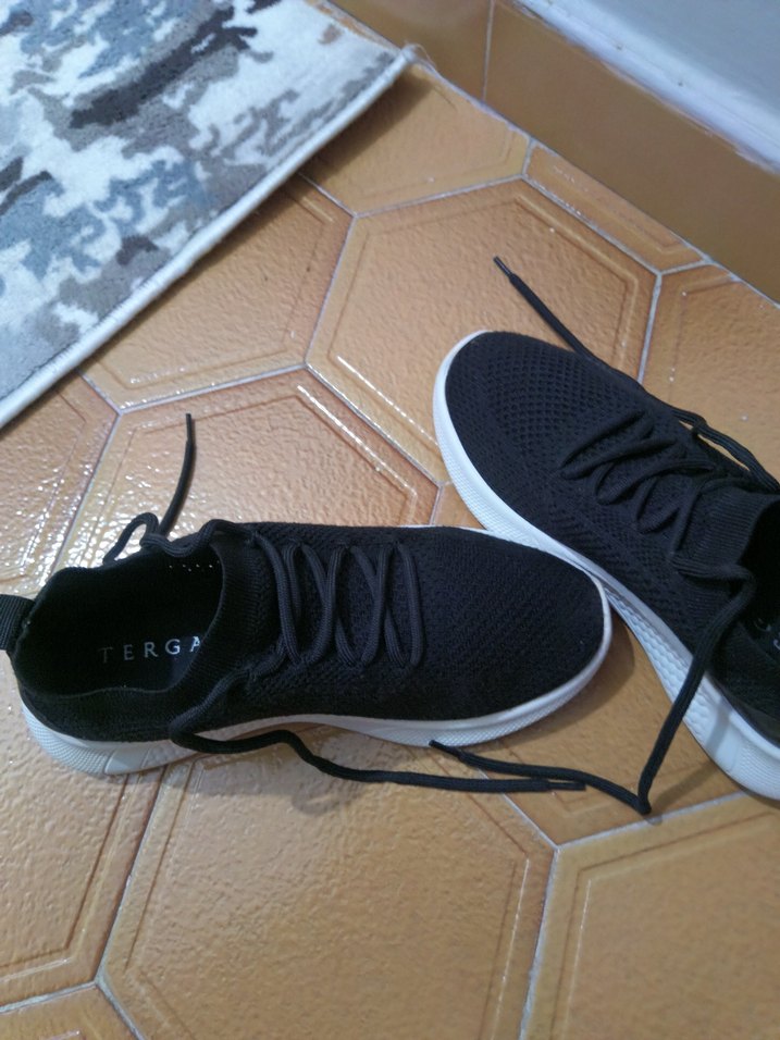 Siyah Bağcıklı Kadın Spor Ayakkabı tergan - Görsel 3