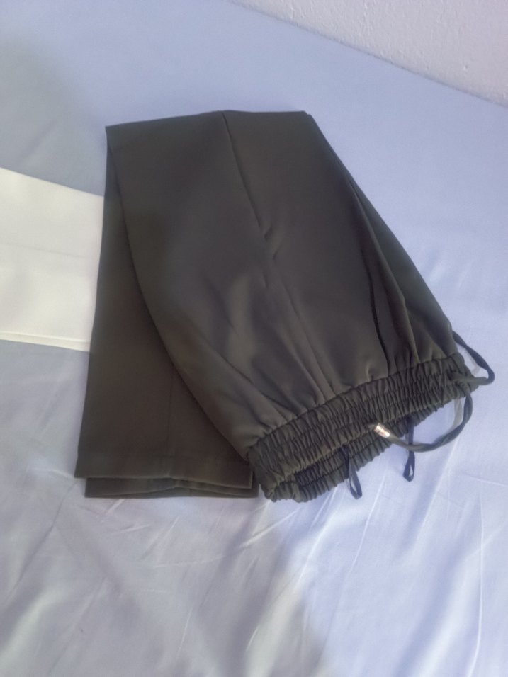 Kadın fit Midi Kumaş Pantolon yeşil ve beyaz 40 beden yeni - Görsel 3