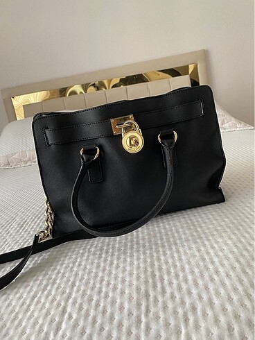 Büyük boy orijinal michael kors çanta