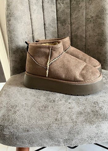 Kahverengi Süet Tüylü Kadın Dolgu Topuk Bot - Görsel 3