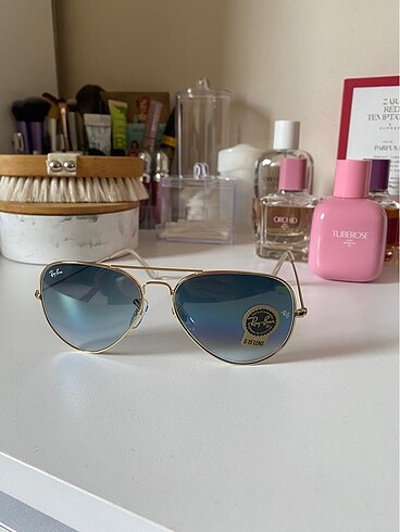Ray Ban güneş gözlüğü