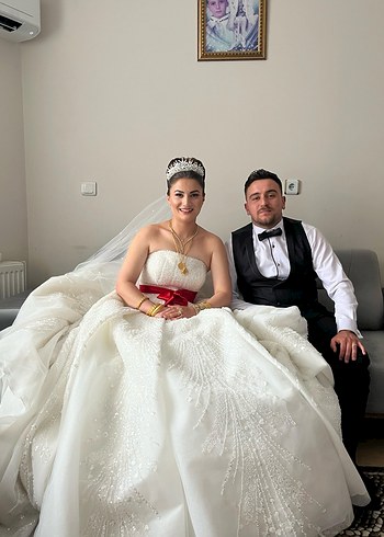 Straplez Beyaz A Kesim gelinlik