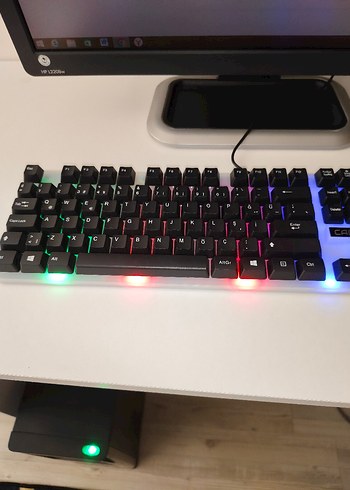 Çok Renkli LED'li Işıklı Kablolu Oyuncu Klavye - Görsel 2