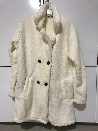 Beyaz yumoş ceket 