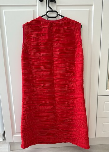 Kırmızı Pilili Kolsuz Elbise - Görsel 2