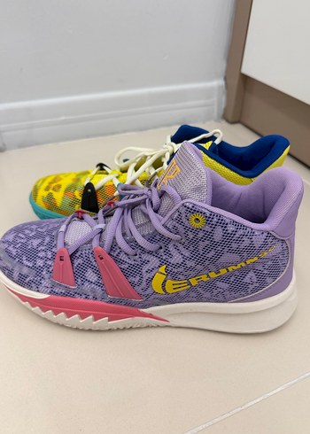 Nike Kyrie 7 Çift Renkli Basketbol Ayakkabısı - Görsel 4