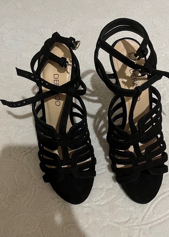 Derimod topuklu ayakkabı - Görsel 3