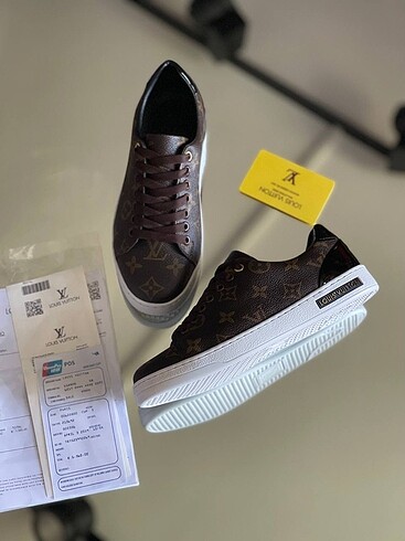 Louis Vuitton Louis Vuitton Sneakers