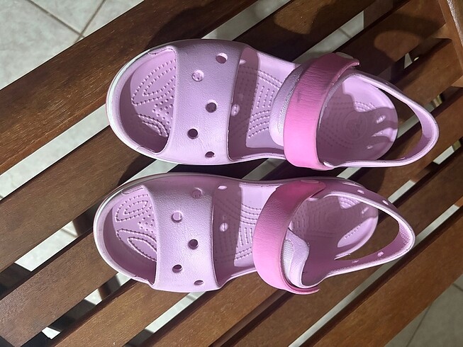 34 Beden pembe Renk Crocs kız çocuk sandalet