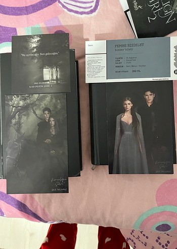 Karanlığın Şehri 1 ve 2 - Şule Avlamaz - Görsel 5