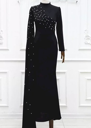 Uzun Siyah Drapeli Kadın Abiye Elbise
Satılık veya kiralık - Görsel 2