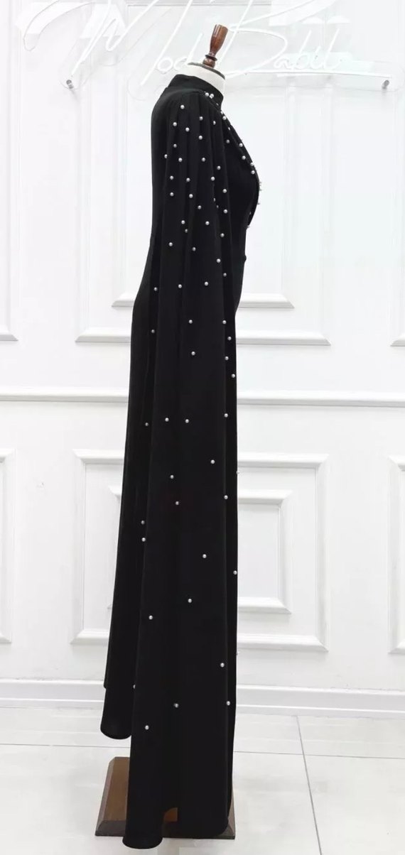 Uzun Siyah Drapeli Kadın Abiye Elbise
Satılık veya kiralık - Görsel 4