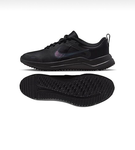 38,5 Beden Nike koşu ayakkabısı