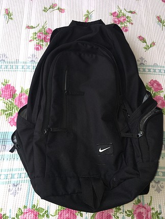 nike sırt çantası