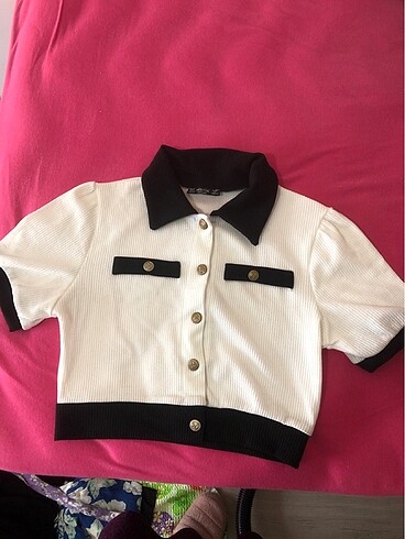 Zara Bluzz