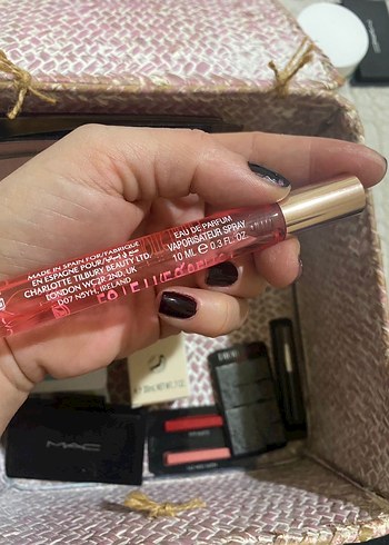 Diğer Charlotte Tilbury Love Frequency Kadın Parfümü