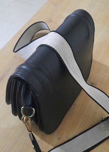 Tokalı Siyah Deri Kadın Çanta - Görsel 2