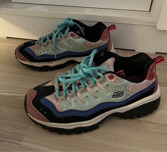 skechers kadın ayakkabı 36.5