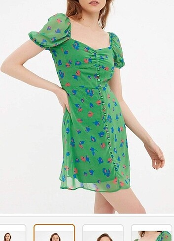 Yeşil çiçekli elbise 