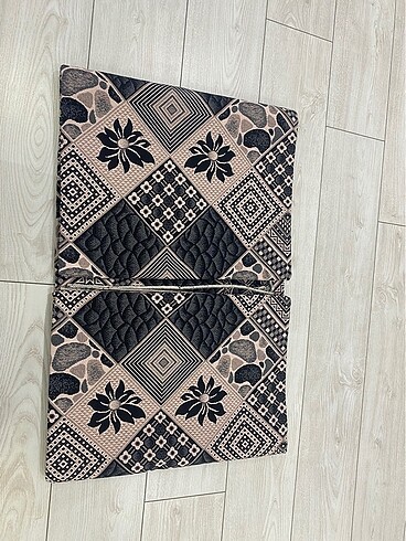 2 adet savan 1 adet kilim