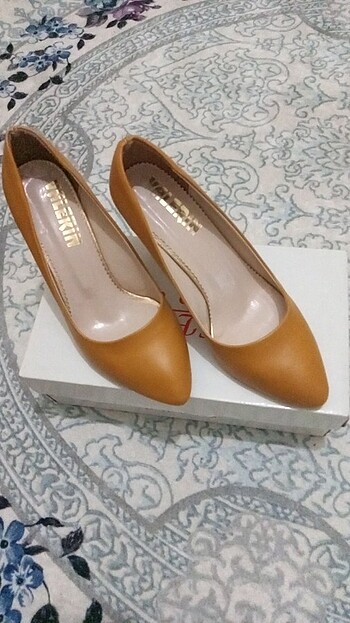 stiletto ayakkabı
