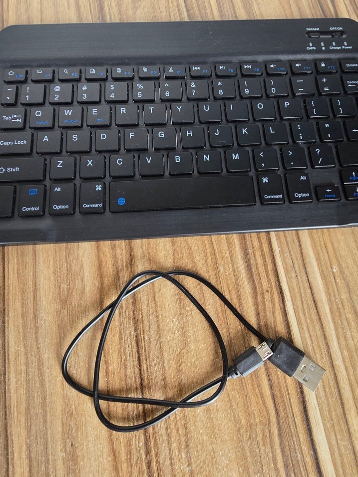 Kompakt Siyah Kablosuz Klavye - Görsel 3