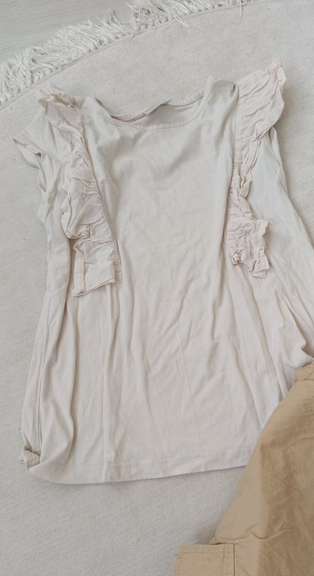 Bej Rahat kargo Pantolon ve t-shirt - Görsel 4