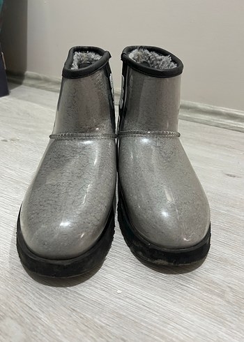 UGG Gri Yüksek Topuklu Kadın Bot - Görsel 2