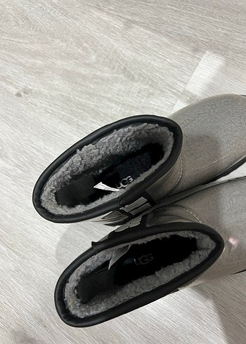 UGG Gri Yüksek Topuklu Kadın Bot - Görsel 7