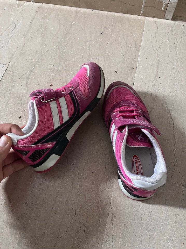 Kız Çocuk Renkli Velcro Spor Ayakkabı - Görsel 2