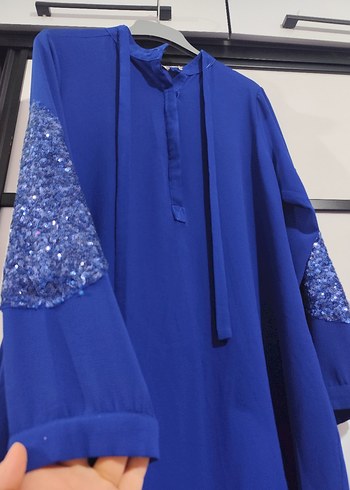 Uzun Kollu Mavi Nakışlı Salaş Tunik - Görsel 2