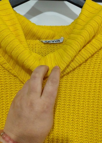 Sarı Örgü Boğazlı Kadın Kazak - Görsel 4