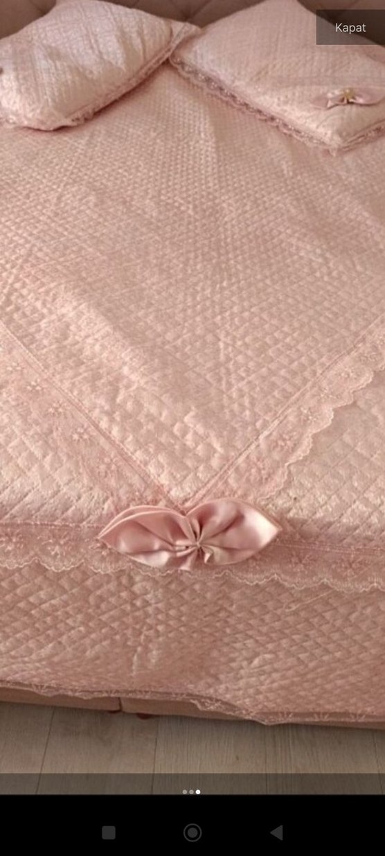 Nakışlı Pembe Yatak Örtüsü - Görsel 2
