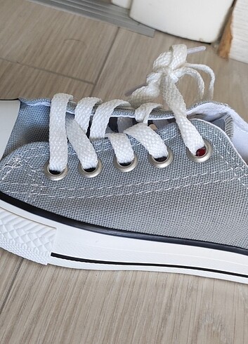32 Beden gri Renk Converse
